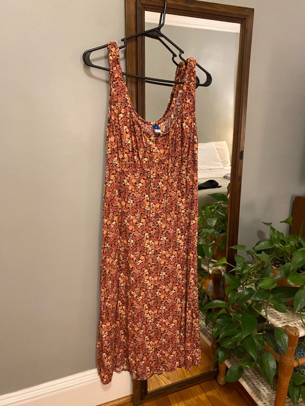 Women's Sleeveless Floral Midi Dress